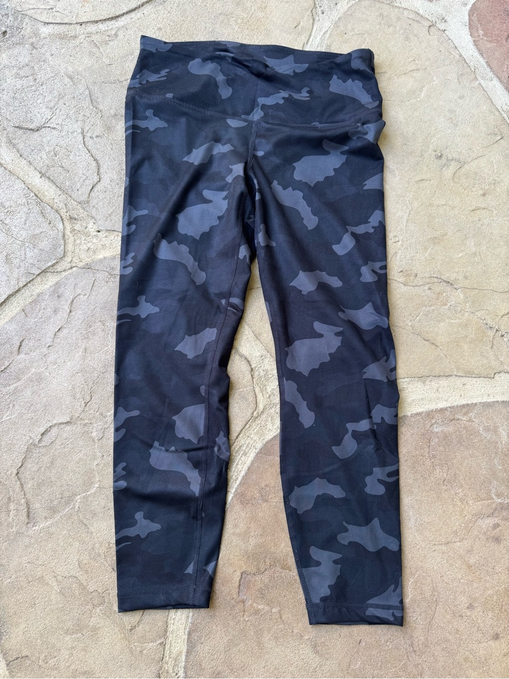 Yogalicious Lux,  Black & Gray Camo, Leggings, Size XL
